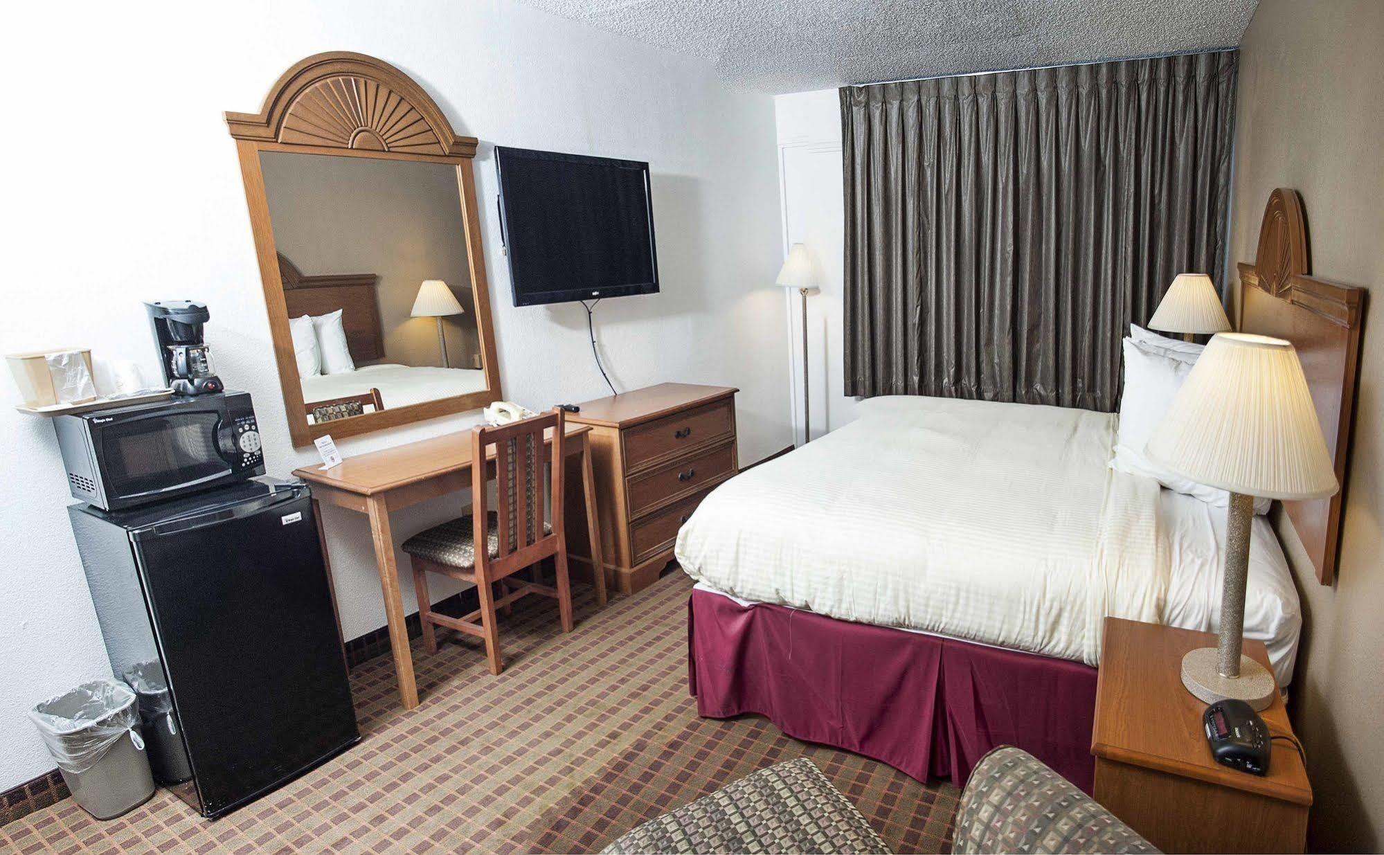 Express Inn & Suites 그린빌 외부 사진